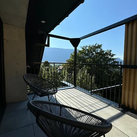 Magnifique Appartement Vue Lac - 5 Personnes Voglans Exterior photo